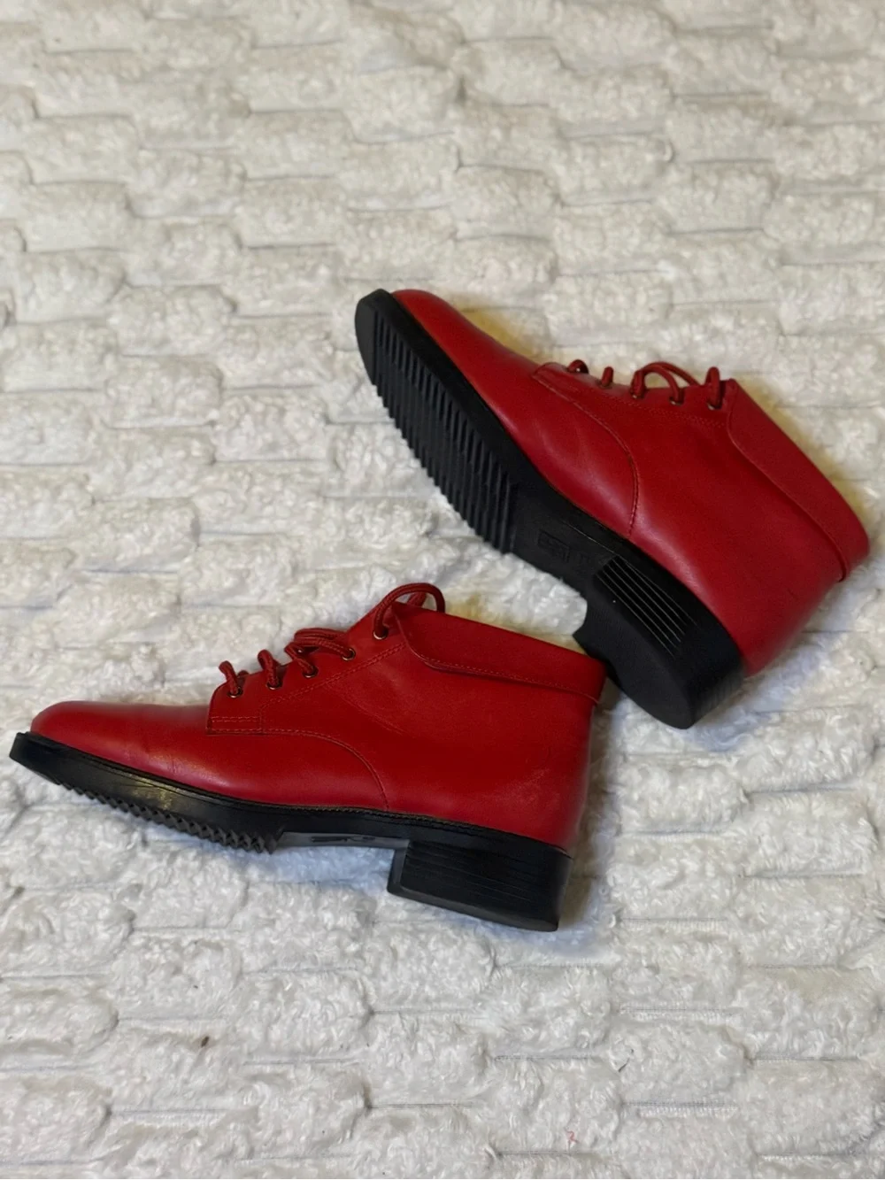 Vintage Danexx Red Lace-Up Booties Size 6.5 Retro Ankle Boots - Picture 1 of 13